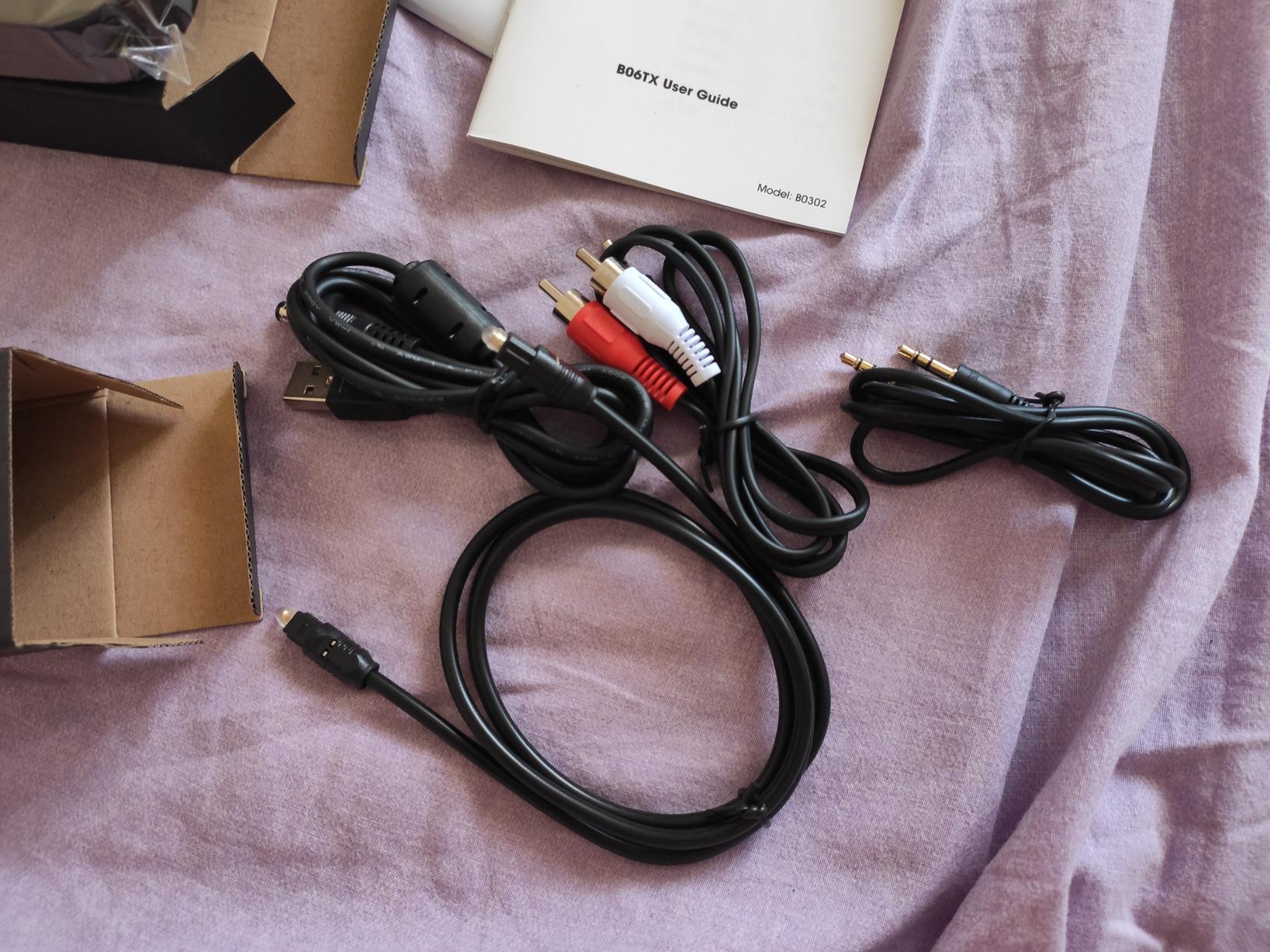 1Mii Trasmettitore Bluetooth TV 5.2 aptX Bassa Latenza 2 Cuffie