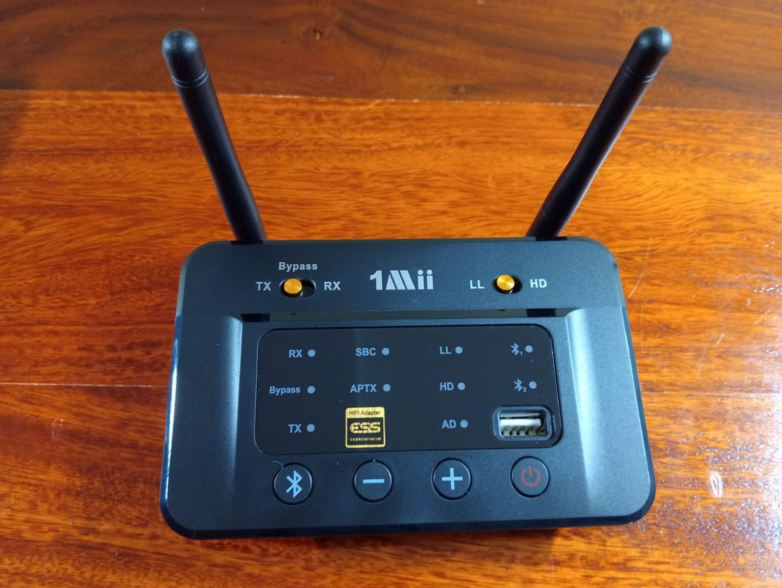 1Mii B03S Trasmettitore Ricevitore Bluetooth 5.3 aptX TV