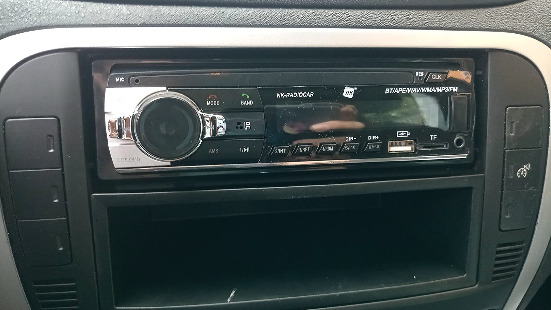 NK Radiocare Autoradio Bluetooth 1 DIN 4x40W