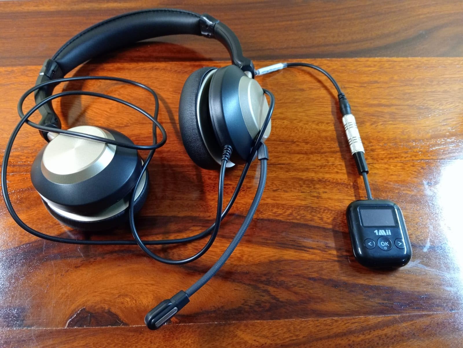 1Mii SafeFly Min+ Trasmettitore Ricevitore Bluetooth aptX OLED