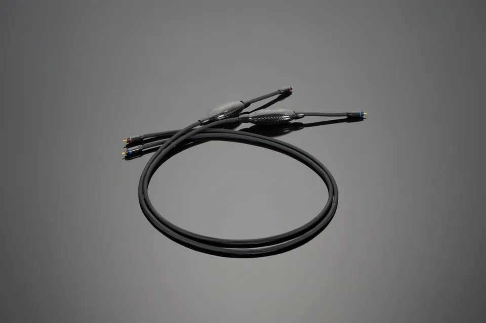 Transparent Opus cavo phono XLR top gamma carbonio