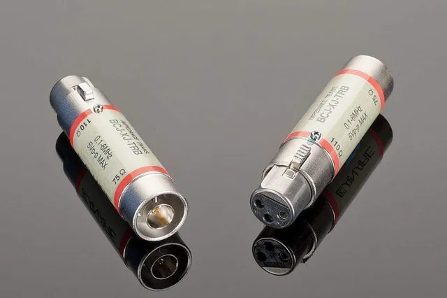 Transparent adattatore BNC femmina-XLR femmina 75-110 Ohm