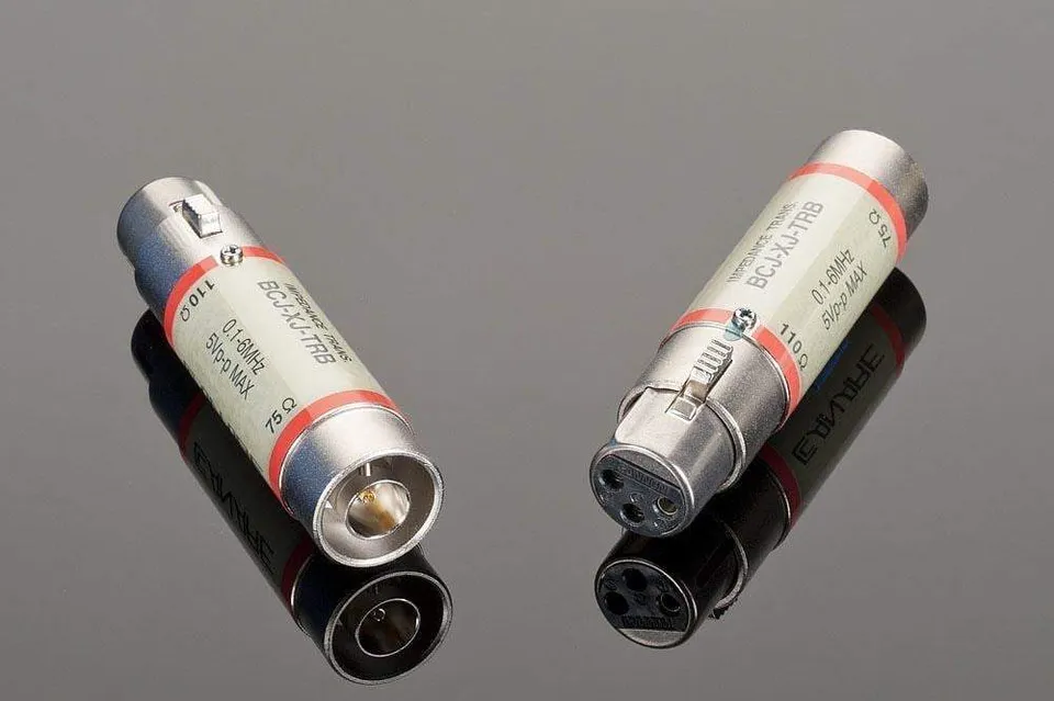 Transparent adattatore BNC femmina-XLR femmina 75-110 Ohm