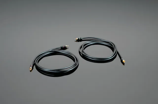 Transparent Hardwired Interconnect RCA Coppia 6 Feet Base