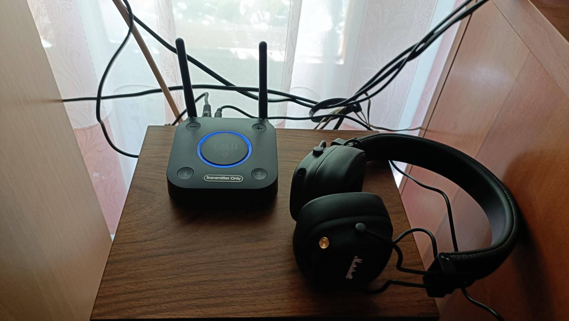 1Mii Trasmettitore Bluetooth TV 5.2 aptX Bassa Latenza 2 Cuffie
