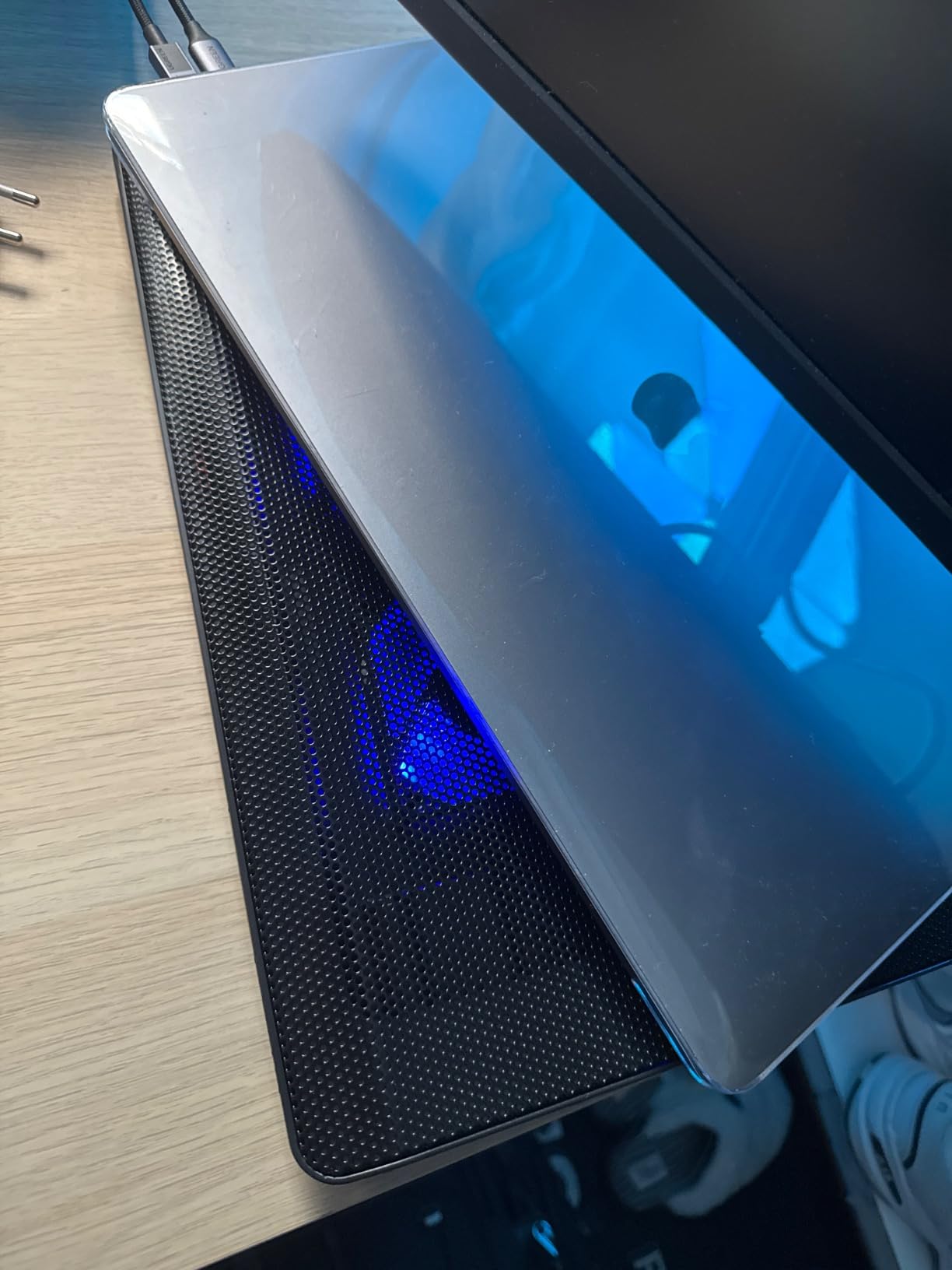 NK PC e Giochi Base Raffreddamento Laptop 6 Ventole LED Blu Nero
