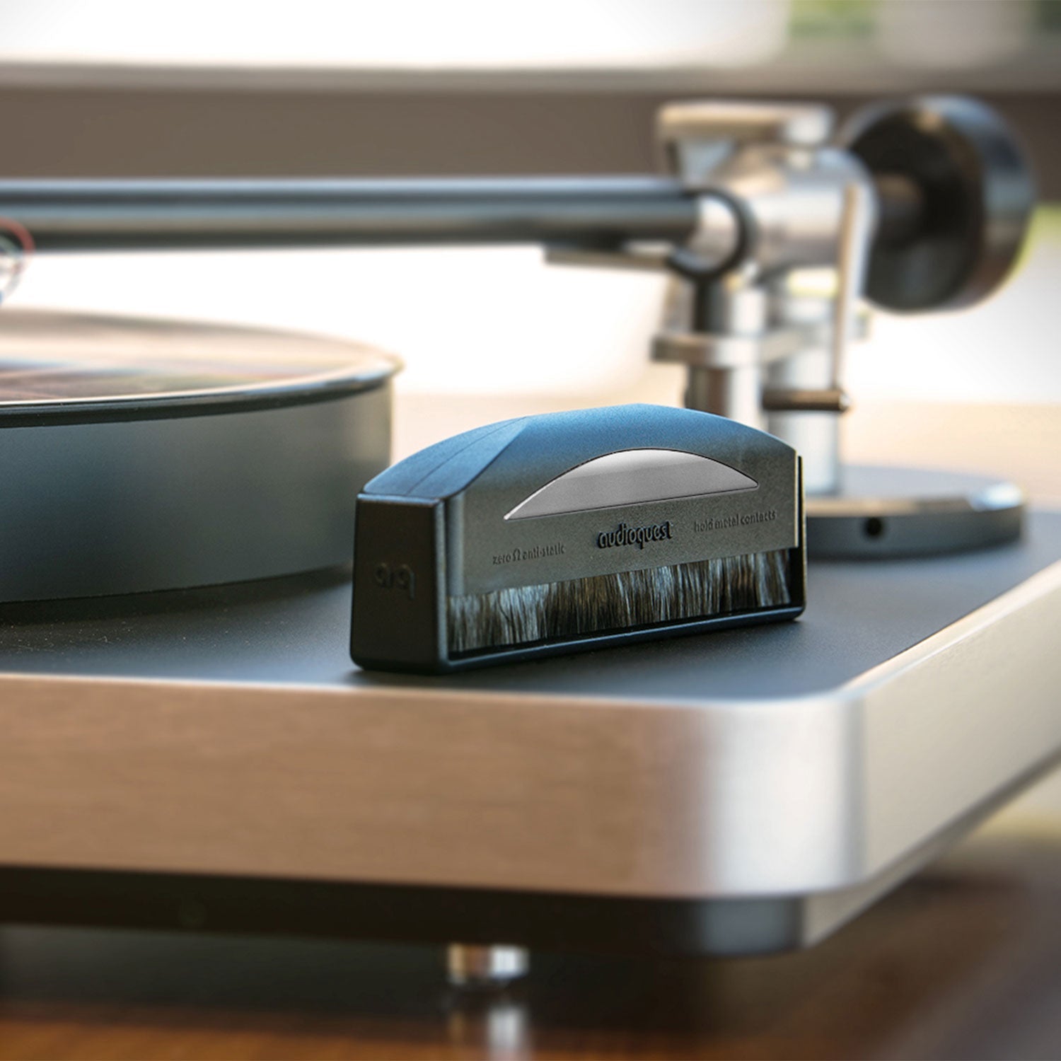 AudioQuest Silver Spazzola antistatica per vinili